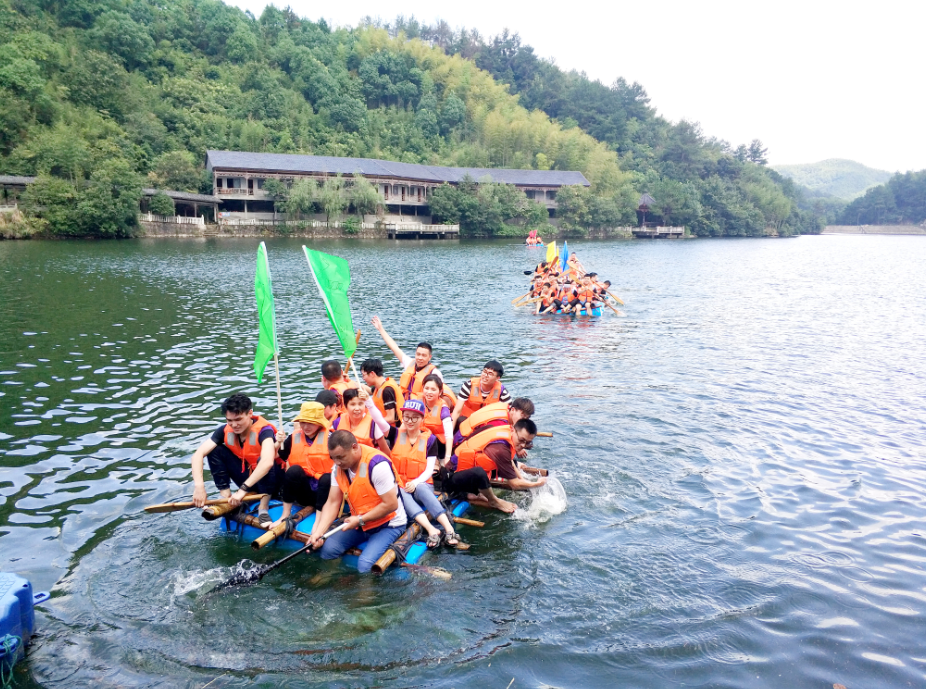 �Զ����� ���J��· ������������ͩ�l(xi��ng)�W��Ӣ�F���չ��Ӗ